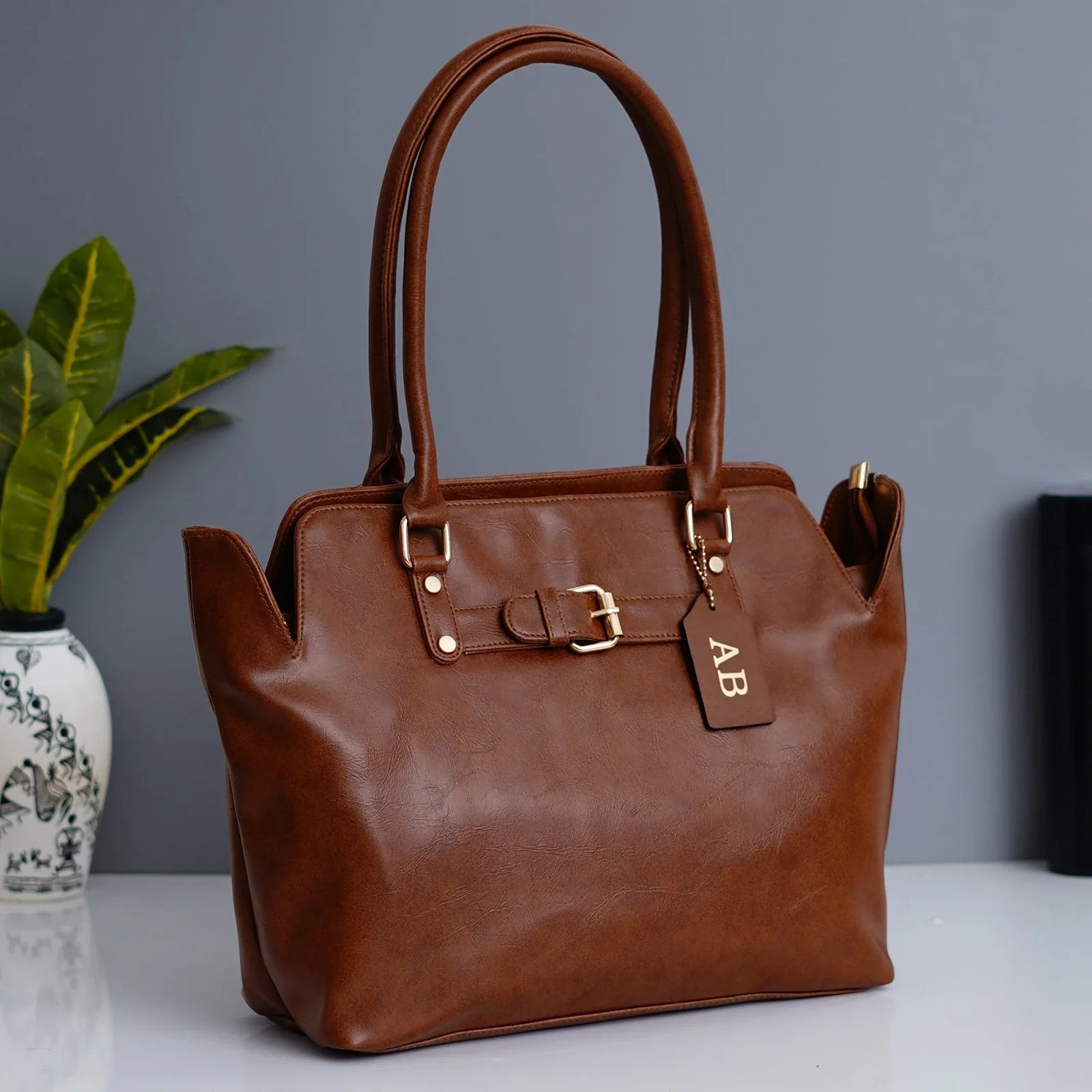 Tan coloured shop bag