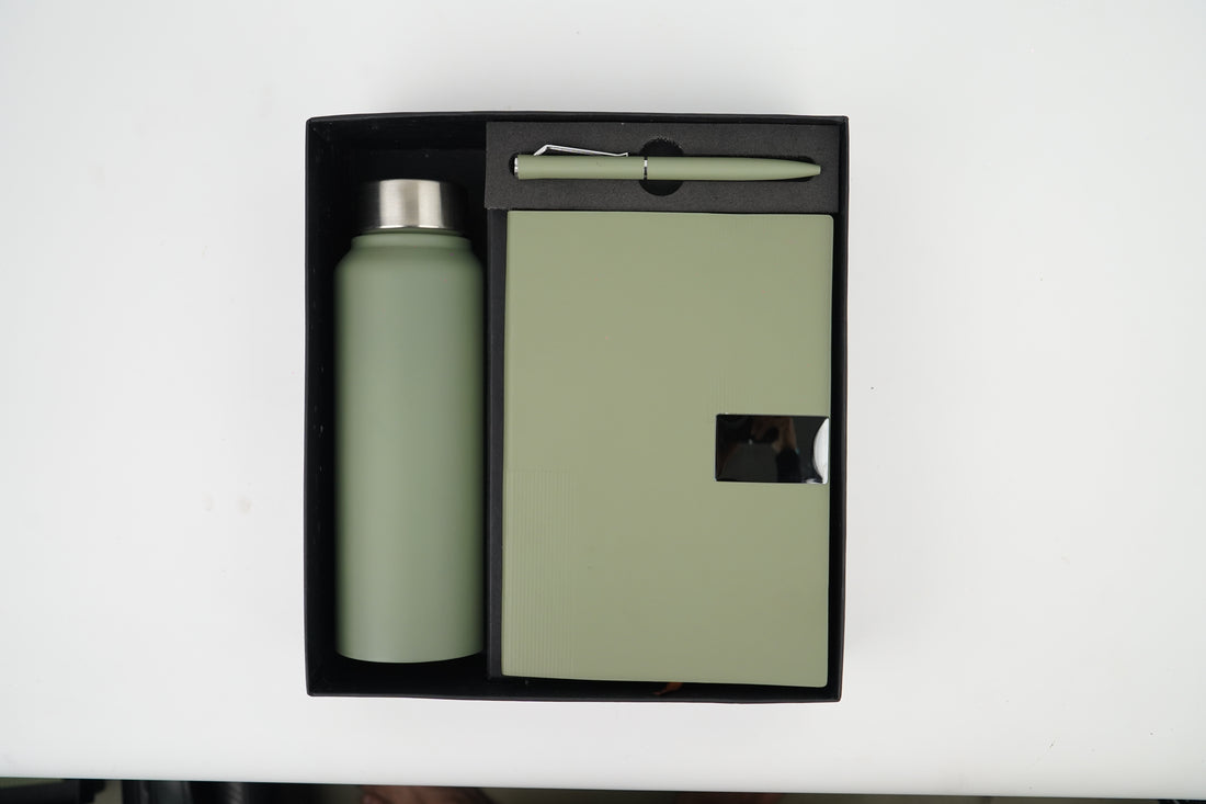 Nexon Diary+ Classic Metal Pen+ Classic Stainless Steel Bottle -Green