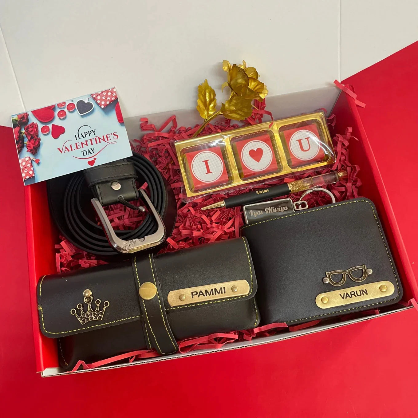 With premium quality, and genuine leather feel, make your beloved the happiest person out there with these personalized valentines day men's gift combos.
