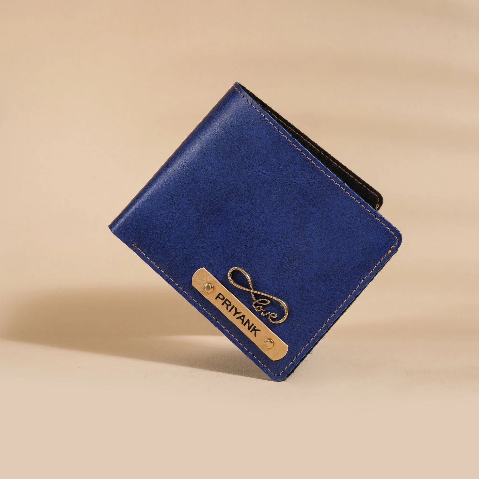Good art is in the wallet of the beholder. So why should your wallet not look artistic and classy? With our Personalized Leather Wallets for Women and Girls, organising your things can become smooth and stylish at the same time!