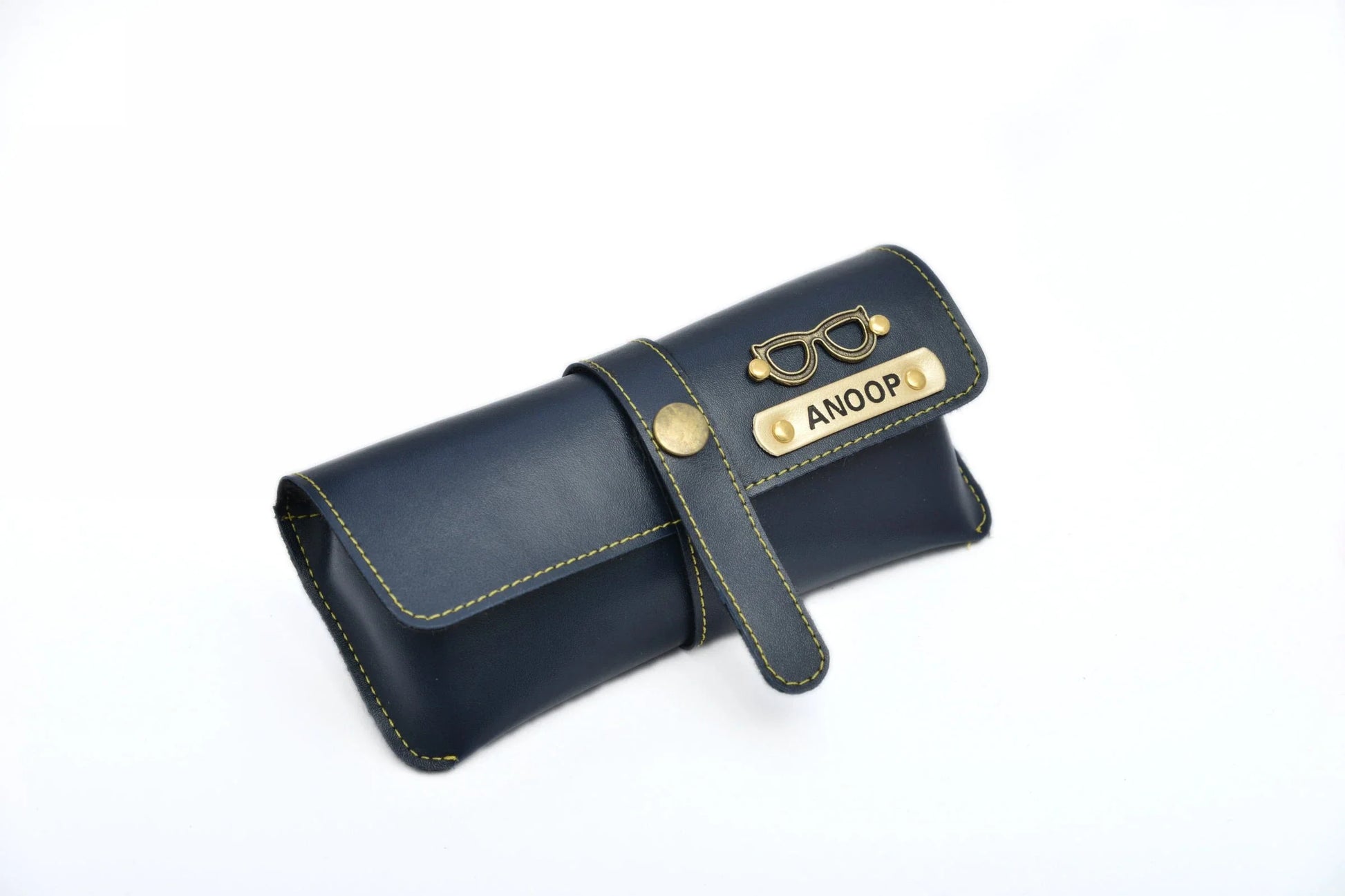 Protect your eyewear investment with our premium leather eyewear case.