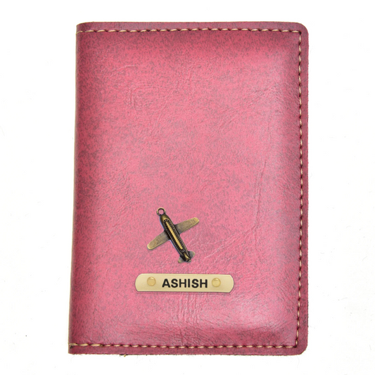 Show off your individuality with a personalized leather passport case that is as unique as your travel adventures.