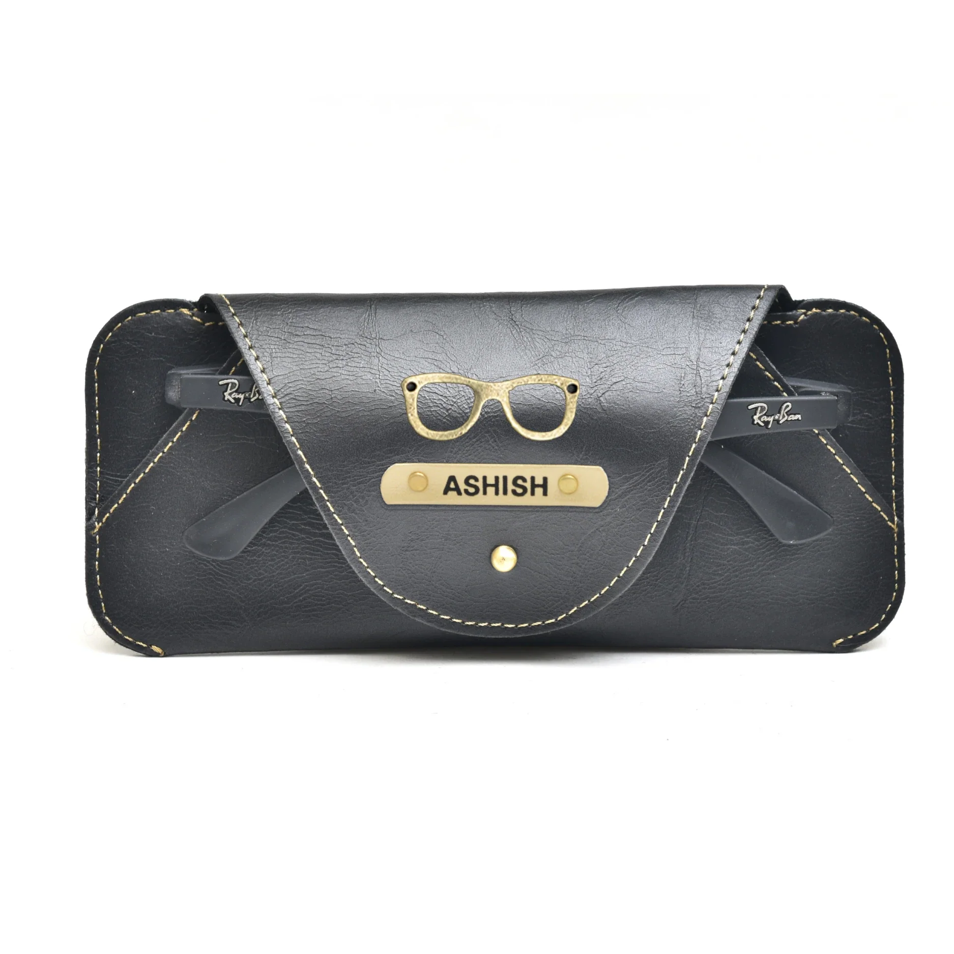  Crafted from premium materials, this eyewear case offers durability and longevity. 