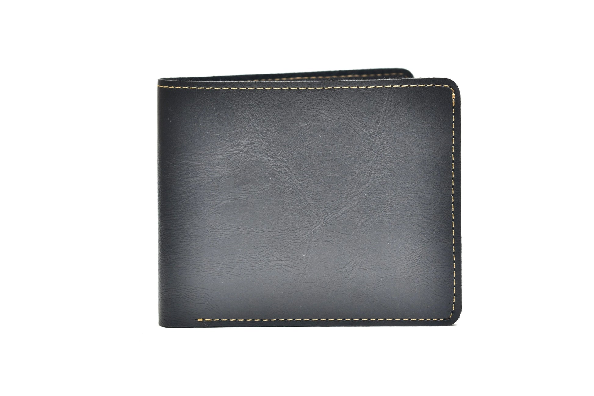 Don’t forget the flawless finish of this Personalized Custom-Made Leather Men’s Wallet which is bound to leave you mesmerized. 